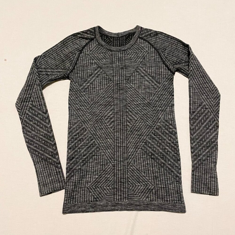 Womens Lululemon RestLess Pullover Long Sleeve Top Size 4